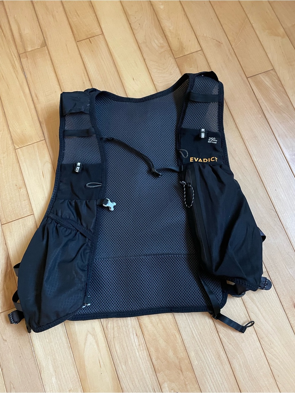 Evadict Lightweight Black Running Backpack Vest